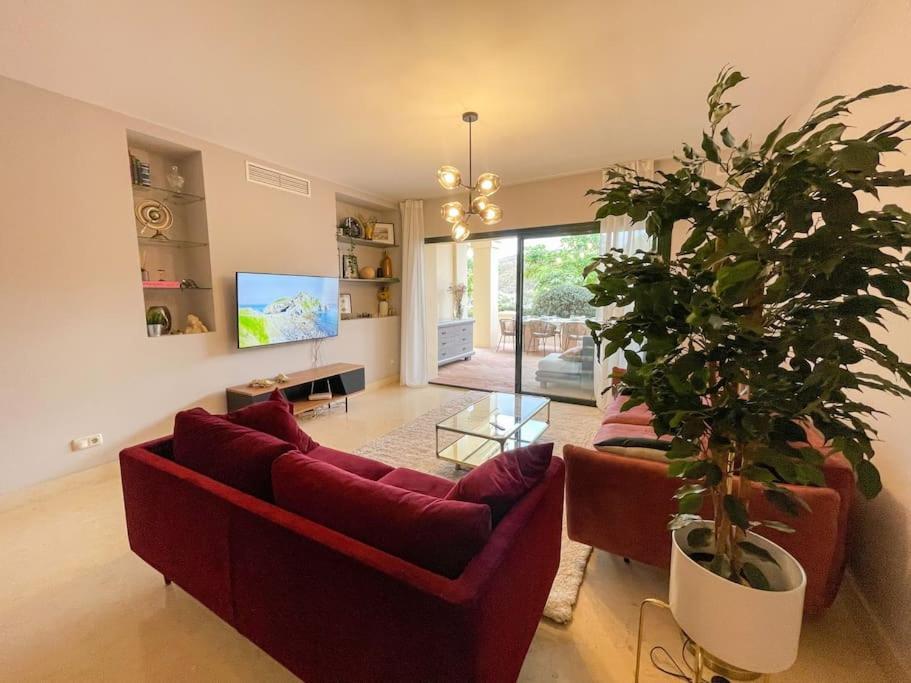 Luxurious 2 Bedroom Apartment With Spa Facilities Benahavis Exterior photo